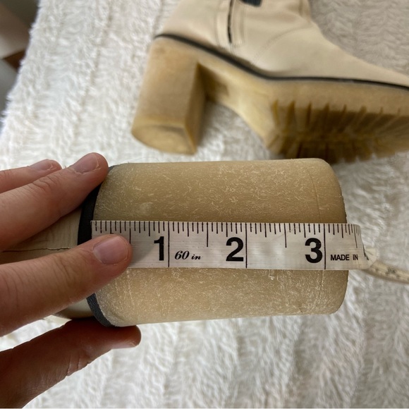 Free People Women’s 6 (36) Hames Chelsea Boots White Leather Chunky Heel - Picture 13 of 15